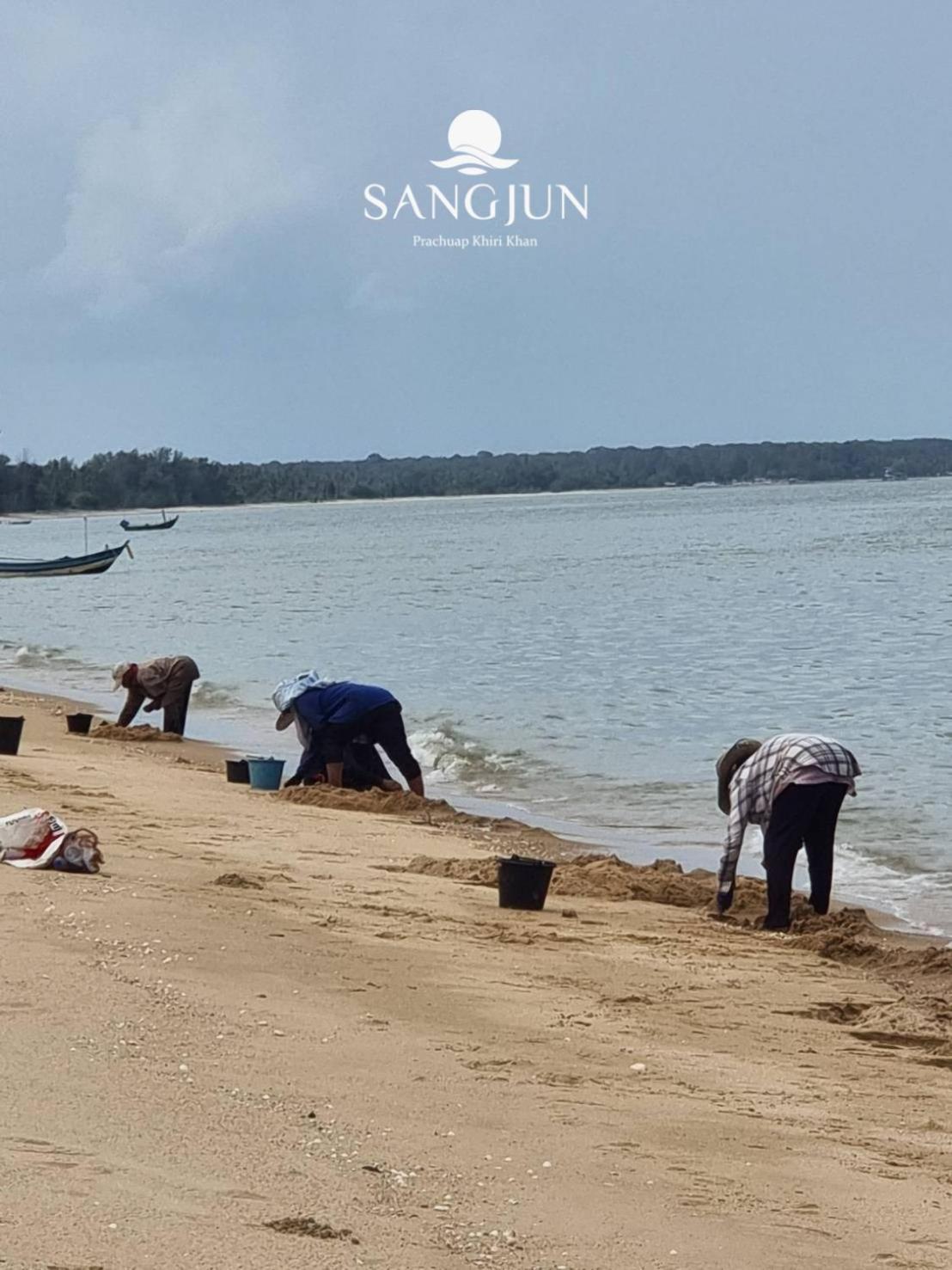 Sangjun On Beach Resort Bang Saphan Eksteriør billede